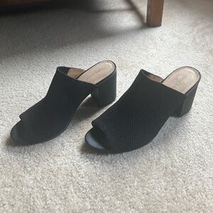 Black knit heeled mule Sz 10